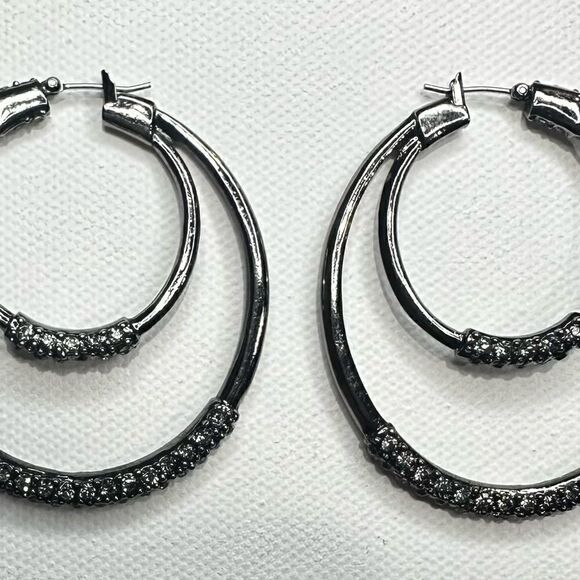 Avante Guard Metalllic Adjustable Choker Bundle w/3 Bangle Bracelets & Earrings - Picture 13 of 13